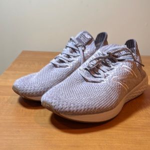 New Balance pull on sneakers size 11